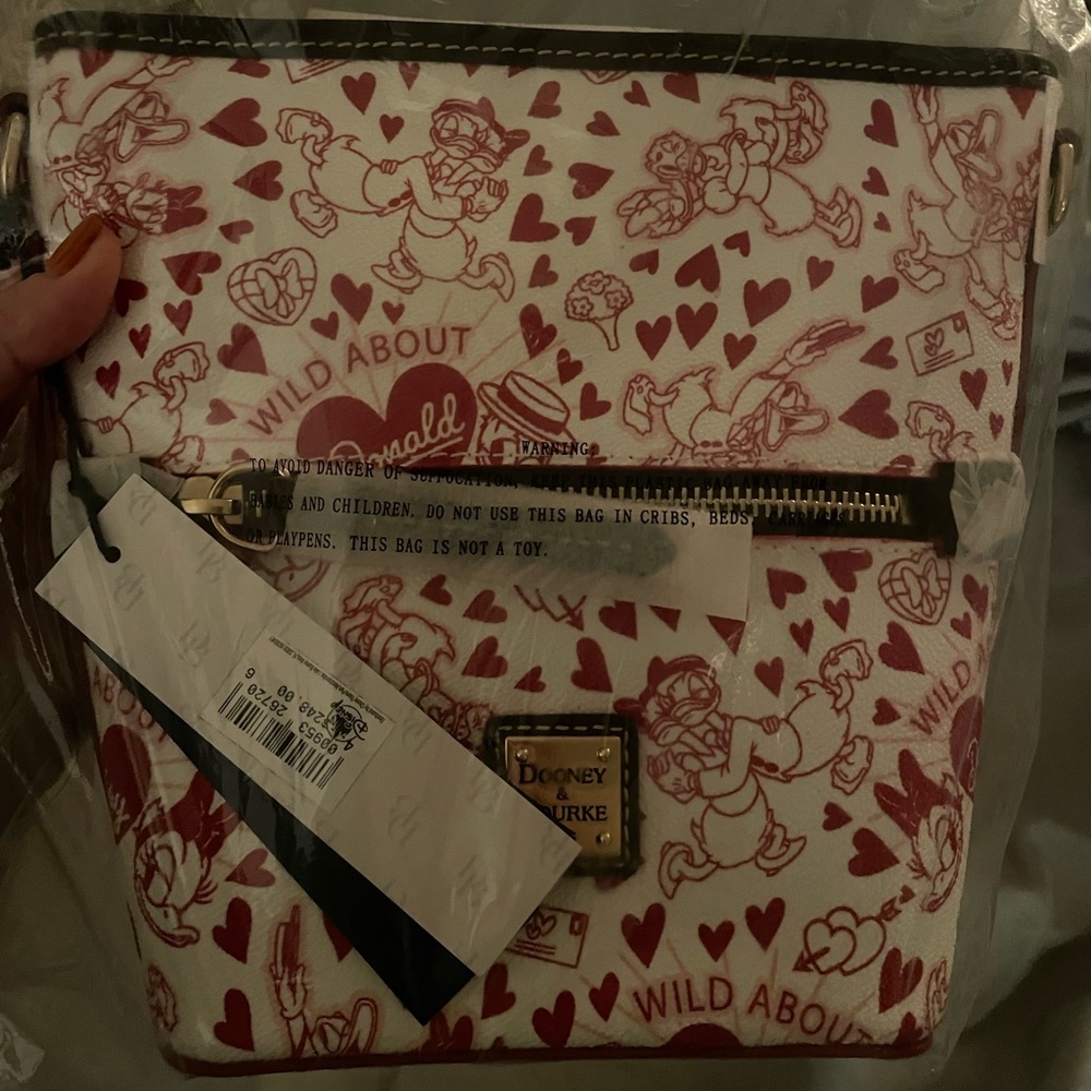 🎁🎄Dooney & Bourke Daisy/Donald Valentine’s ‘23🎄🎁 - Picture 3 of 5